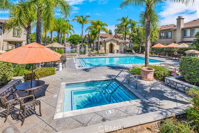 3337 E Rosedale Lane, Orange CA: https://media.crmls.org/medias/561fbc89-ebb1-4031-998a-3b0f39e04976.jpg