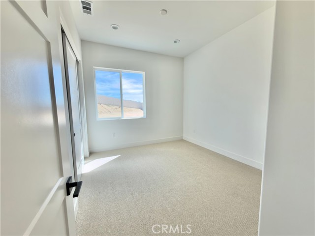 7051 Hurley Court, San Bernardino CA: https://media.crmls.org/medias/562058ec-3bd5-40d3-8c4c-5081a1955296.jpg