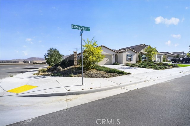 Detail Gallery Image 15 of 15 For 29032 Golden Sunset, Winchester,  CA 92596 - 3 Beds | 2 Baths