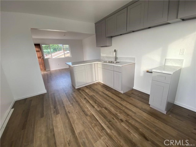 4712 Fisher Street, East Los Angeles CA: https://media.crmls.org/medias/56208446-80ed-41c4-b53f-3a9814cb06f7.jpg