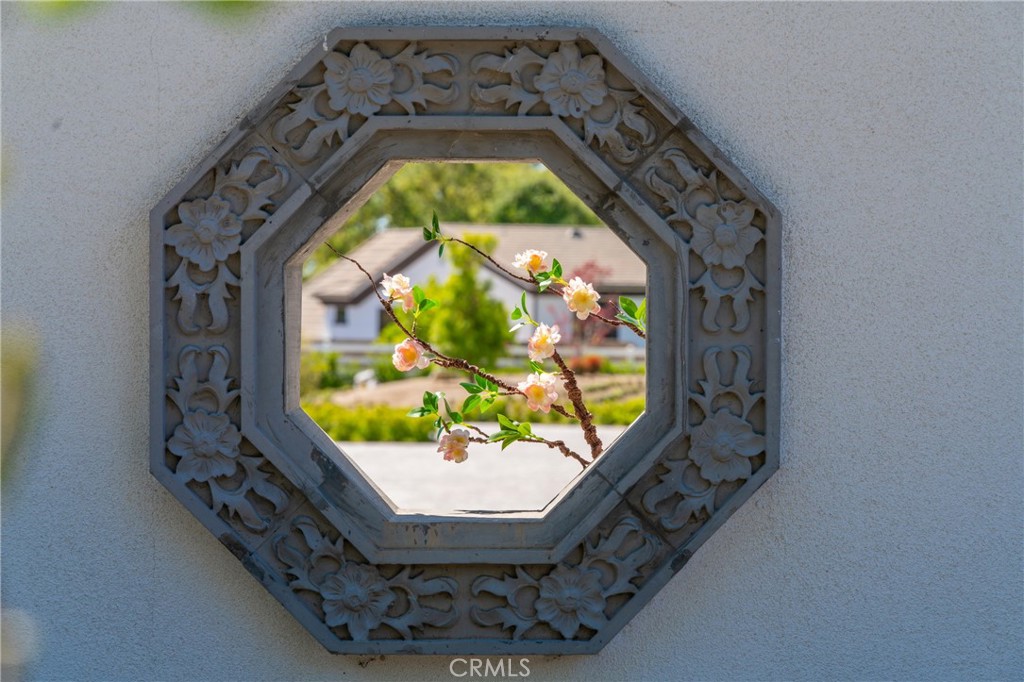 https://media.crmls.org/medias/5620adcc-b62a-4b04-953a-7bc14eaf0f56.jpg?preset=X-Large