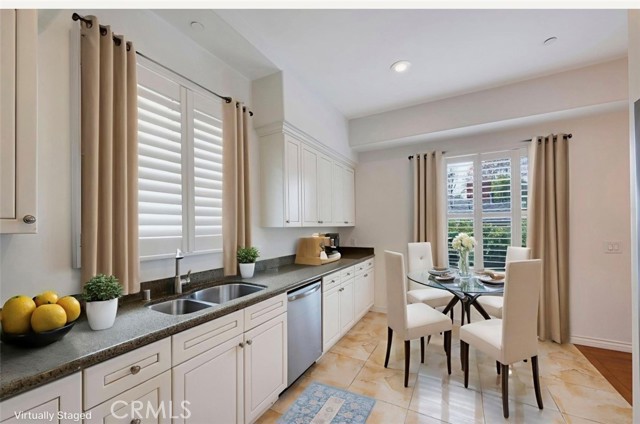 Detail Gallery Image 18 of 44 For 5027 Colfax #1,  North Hollywood,  CA 91601 - 3 Beds | 2/1 Baths