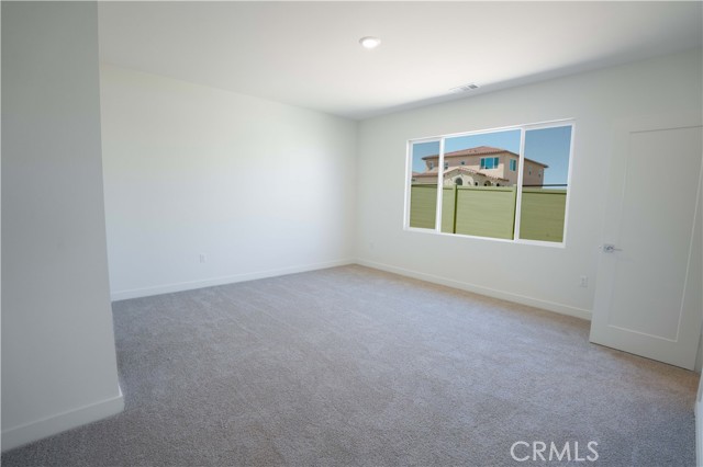 Detail Gallery Image 7 of 15 For 17127 Kent St, Hesperia,  CA 92345 - 3 Beds | 2/1 Baths