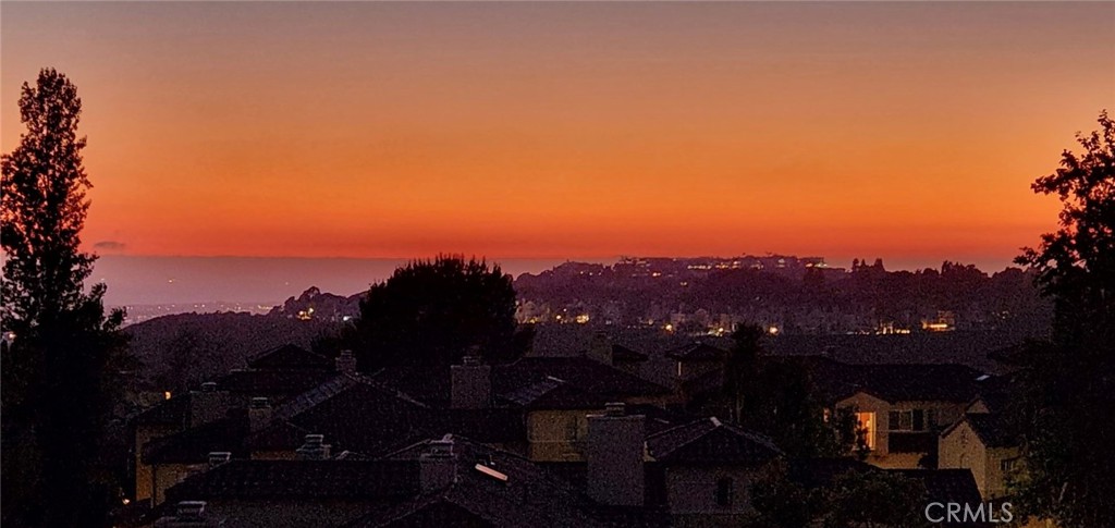 https://media.crmls.org/medias/5621429a-e416-4d71-8e78-6d9c2a429481.jpg?preset=X-Large