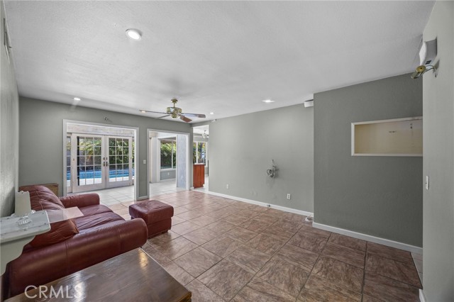 Detail Gallery Image 20 of 47 For 1233 Dale, Corona,  CA 92878 - 3 Beds | 2 Baths