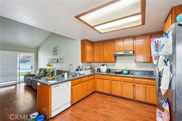 Detail Gallery Image 9 of 34 For 10742 Jeri, Riverside,  CA 92505 - 4 Beds | 2 Baths