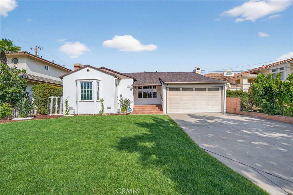 537 W Camino Real Avenue