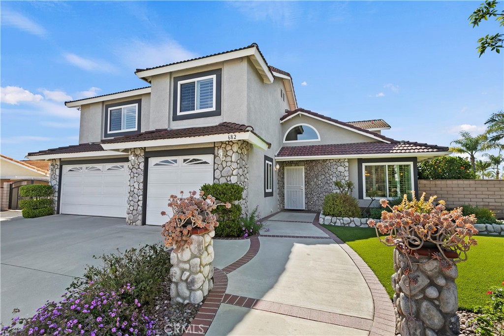 682 Garwood Court