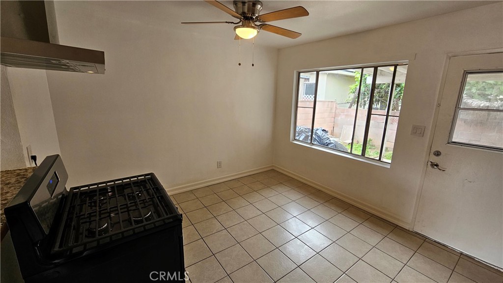 MLS #WS25272763 image #12