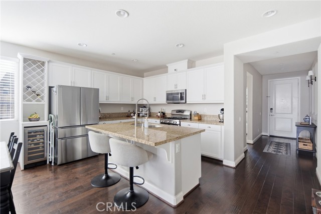 Detail Gallery Image 11 of 40 For 815 W Elaine, Santa Maria,  CA 93458 - 4 Beds | 3 Baths