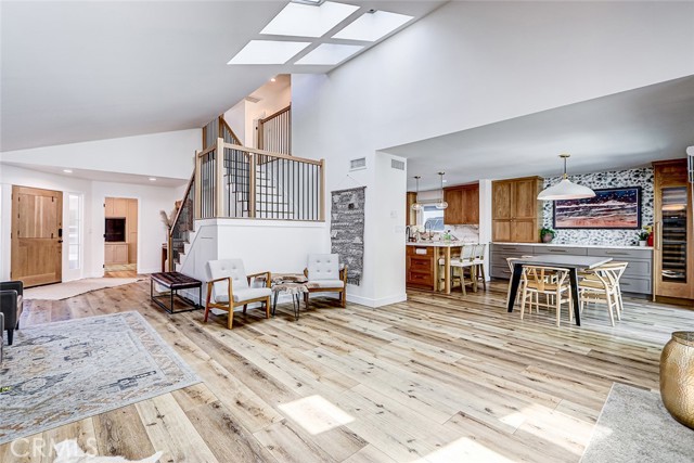 2607 Maple Avenue, Manhattan Beach, California 90266, 5 Bedrooms Bedrooms, ,4 BathroomsBathrooms,Residential,Sold,Maple,SB25178623