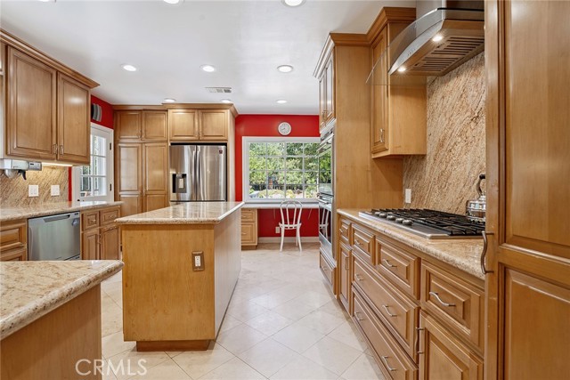 6217 Orion Avenue, Van Nuys CA: https://media.crmls.org/medias/562337f7-5673-449f-b288-2f22a8b9b2ec.jpg