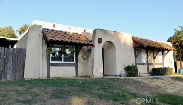 Detail Gallery Image 1 of 1 For 12175 Carnation Ln a,  Moreno Valley,  CA 92557 - 3 Beds | 2 Baths