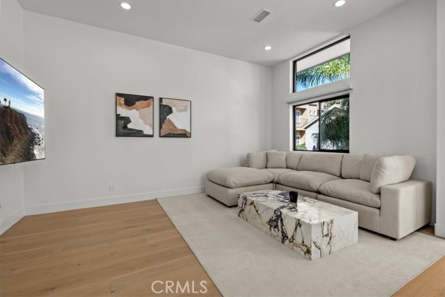 Detail Gallery Image 17 of 41 For 6730 Esplanade, Playa Del Rey,  CA 90293 - 4 Beds | 4 Baths