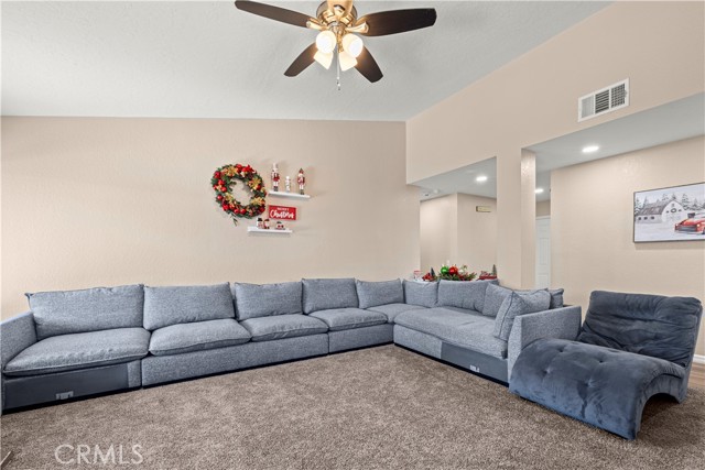 Detail Gallery Image 6 of 29 For 14129 Luna Rd, Victorville,  CA 92392 - 4 Beds | 2 Baths