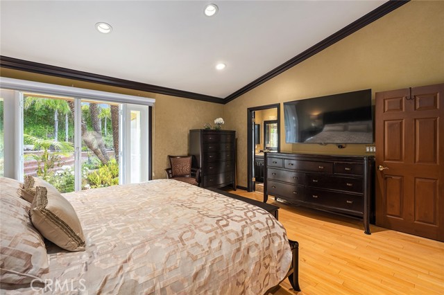 Detail Gallery Image 21 of 46 For 5645 Blanco Ave, Woodland Hills,  CA 91367 - 4 Beds | 2 Baths