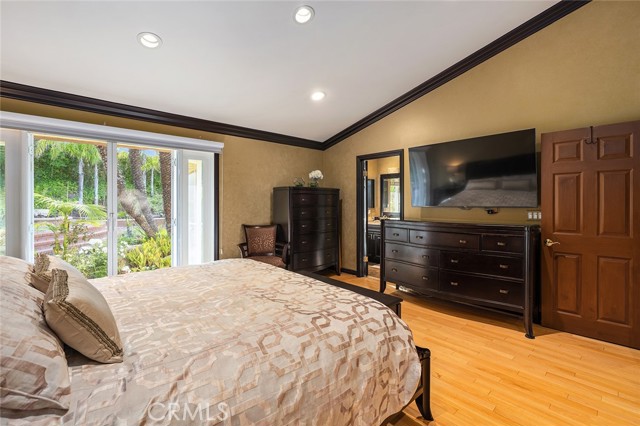 Detail Gallery Image 21 of 46 For 5645 Blanco Ave, Woodland Hills,  CA 91367 - 4 Beds | 2 Baths