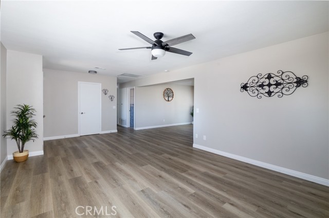 28029 Reservoir Avenue, Nuevo CA: https://media.crmls.org/medias/56264b42-3277-4498-bbb9-079b1d6f7487.jpg