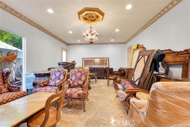 22349 Dolorosa Street, Woodland Hills CA: https://media.crmls.org/medias/56269669-876e-44d4-b38f-bff502ab0dbb.jpg