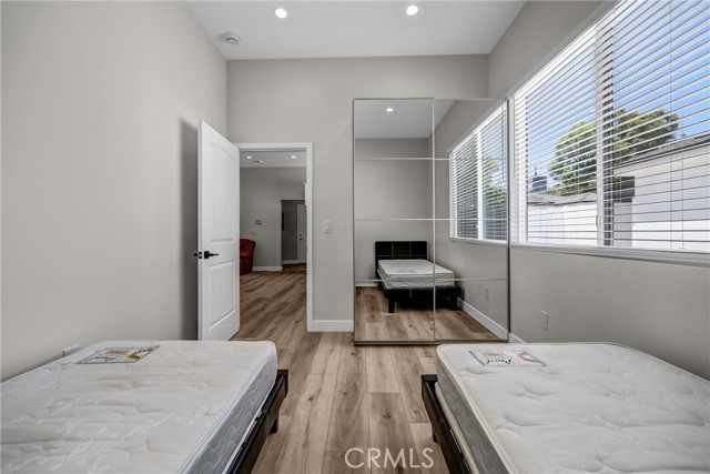 Detail Gallery Image 15 of 26 For 9998 Louise Ave, Northridge,  CA 91325 - 2 Beds | 1 Baths
