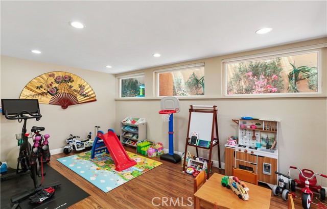 3751 Prestwick Drive, Los Angeles CA: https://media.crmls.org/medias/5626eb85-c04e-49c3-bb71-953eb0a95603.jpg
