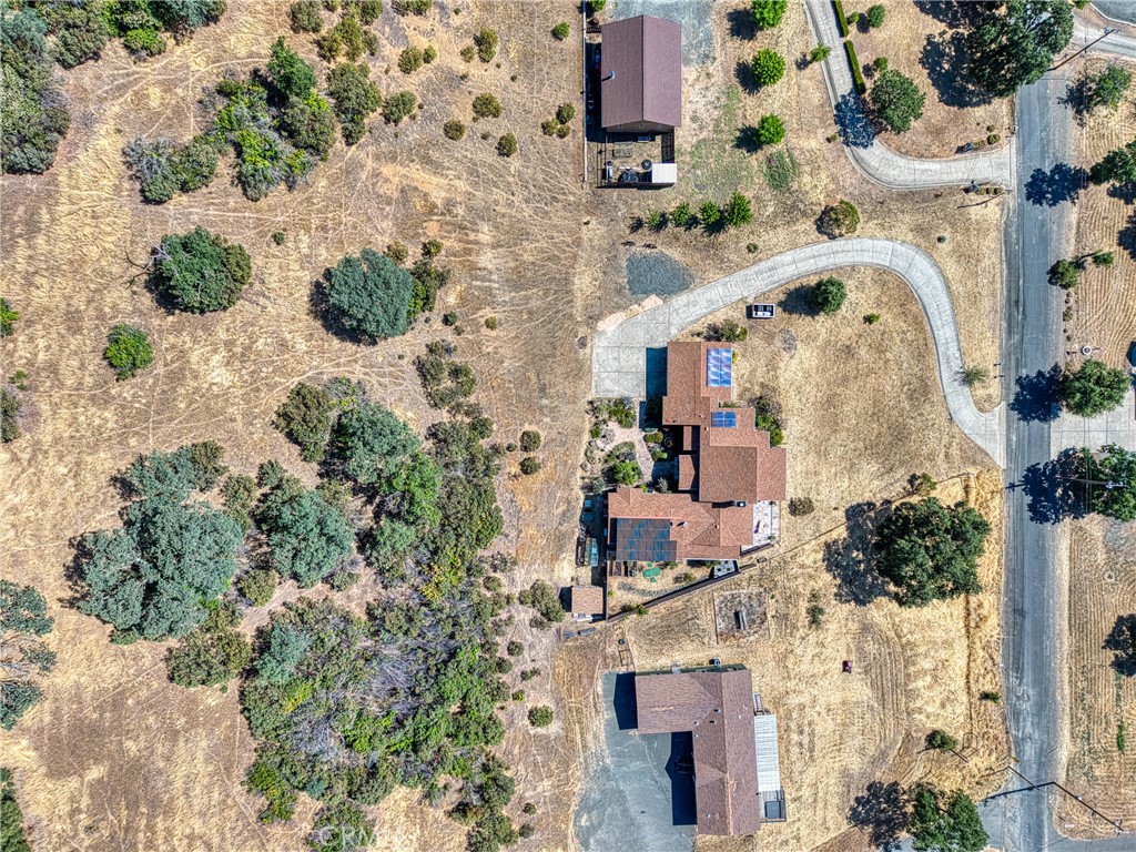 https://media.crmls.org/medias/56274338-30c0-4fb8-879f-a1324dafa355.jpg?preset=X-Large