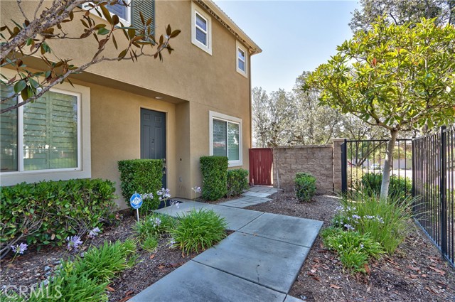 27477 Hazelhurst Street, Murrieta CA: https://media.crmls.org/medias/56278052-5f40-4b6f-ac89-0a275a79e04f.jpg