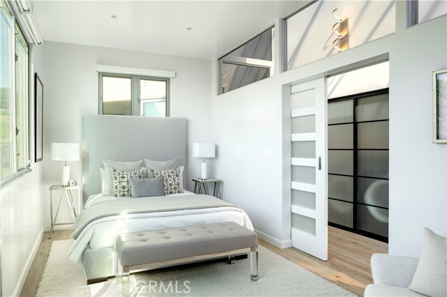 2522 The Strand, Manhattan Beach CA: https://media.crmls.org/medias/5627af4a-415b-48ad-a5c9-108ba8d81618.jpg