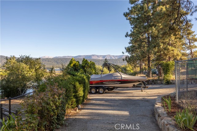 Detail Gallery Image 43 of 49 For 39389 N Shore Dr, Fawnskin,  CA 92333 - 3 Beds | 2 Baths