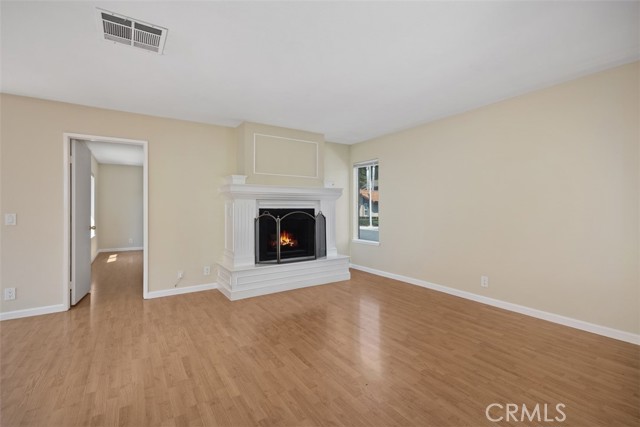 Detail Gallery Image 13 of 41 For 5 Bright Hollow, Irvine,  CA 92618 - 2 Beds | 2 Baths