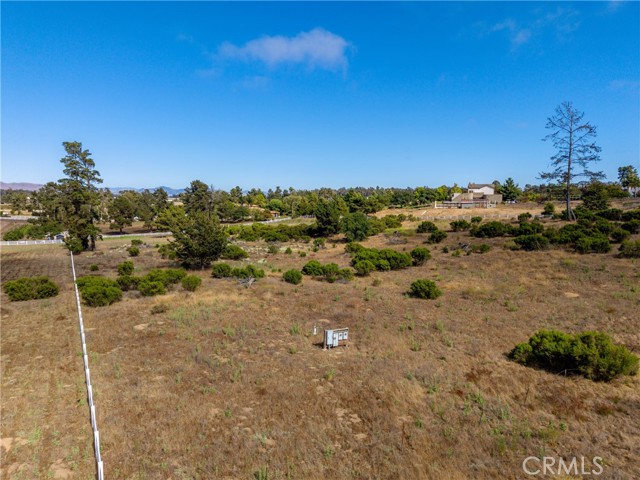 1255 Viva Way, Nipomo CA: https://media.crmls.org/medias/56295c7e-6b3d-4fba-b616-02d341779623.jpg