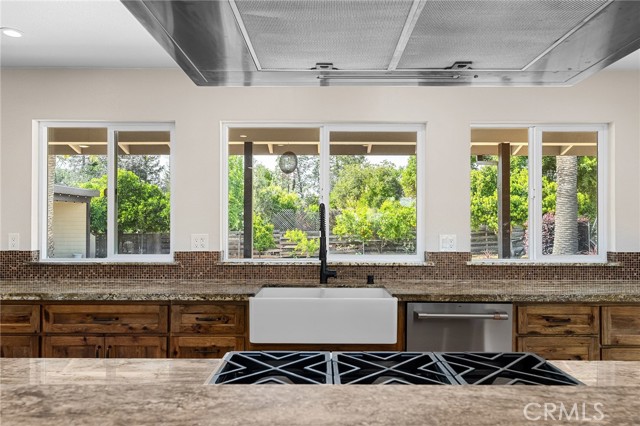 Detail Gallery Image 11 of 72 For 201 Valley View Dr, Oroville,  CA 95966 - 3 Beds | 3 Baths