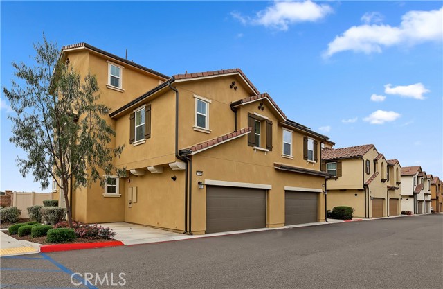 Detail Gallery Image 1 of 33 For 27460 Clarise Ln, Murrieta,  CA 92562 - 4 Beds | 3/1 Baths