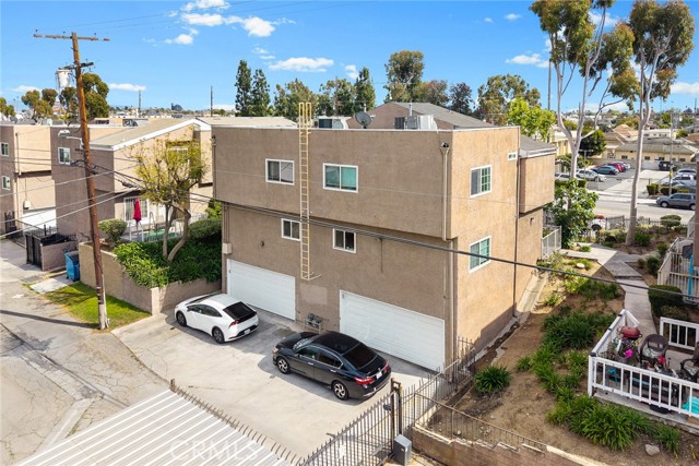 Detail Gallery Image 29 of 34 For 1569 W Jefferson Blvd,, Los Angeles,  CA 90018 - 3 Beds | 2/1 Baths