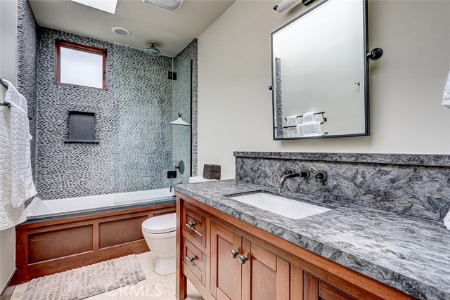 Detail Gallery Image 40 of 47 For 436 32nd St., Manhattan Beach,  CA 90266 - 4 Beds | 4 Baths