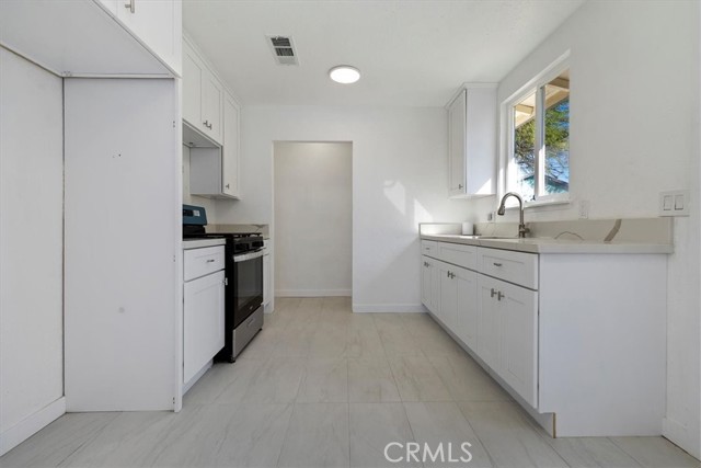 Detail Gallery Image 6 of 21 For 66146 Acoma, Desert Hot Springs,  CA 92240 - 2 Beds | 1 Baths