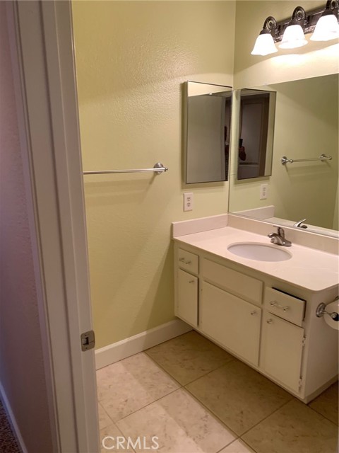 Detail Gallery Image 13 of 24 For 25214 Steinbeck Ave #G,  Stevenson Ranch,  CA 91381 - 2 Beds | 2 Baths