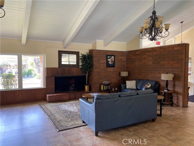 Detail Gallery Image 9 of 11 For 995 Pomona #41,  Corona,  CA 92882 - 4 Beds | 2 Baths