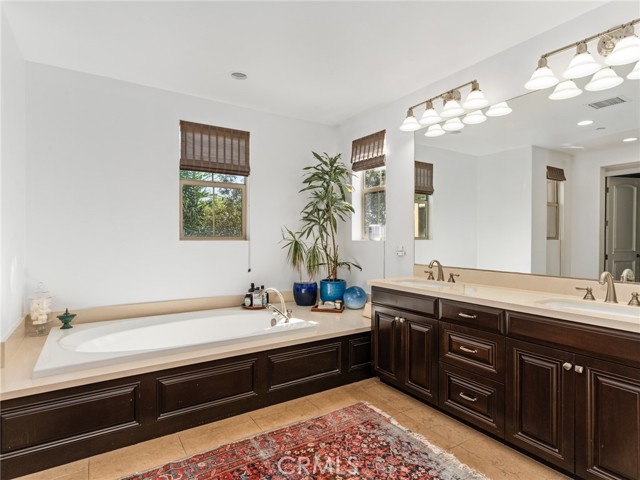 4 Bed Home for Sale in El Segundo, California