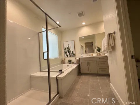 https://media.crmls.org/medias/562eb02c-11ae-47f7-bb84-16345c44b0b3.jpg?preset=X-Large
