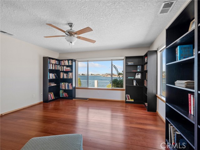 14526 Galleon Lane, Helendale CA: https://media.crmls.org/medias/562efca7-6011-4b1d-bf6e-437017bb6239.jpg