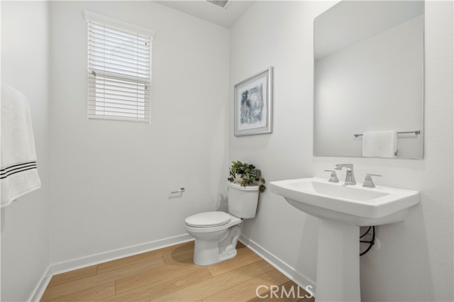 5 Bed Home for Sale in Saugus, California