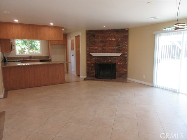 Detail Gallery Image 6 of 32 For 18330 Blackhawk St, Porter Ranch,  CA 91326 - 3 Beds | 3 Baths