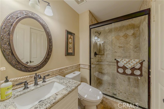 2101 S Sanders Ct, La Habra CA: https://media.crmls.org/medias/56302691-5025-4202-8454-598c03bbbf96.jpg