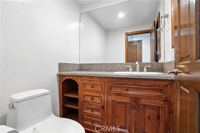Detail Gallery Image 15 of 59 For 38285 Oaktree, Murrieta,  CA 92562 - 2 Beds | 2/1 Baths