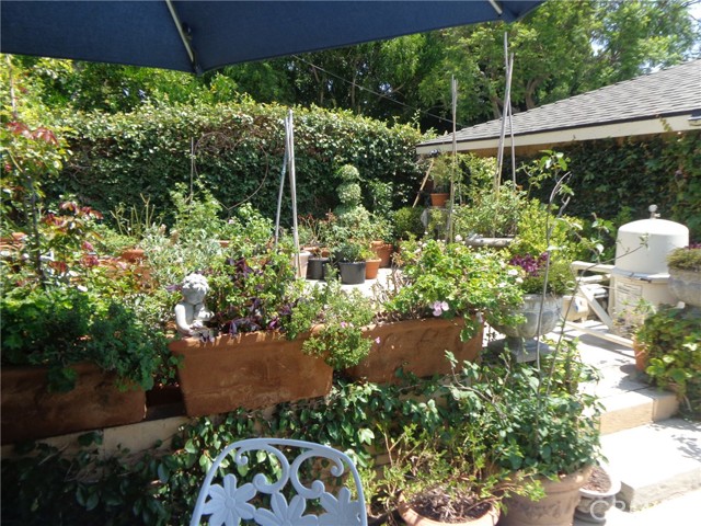 Detail Gallery Image 50 of 69 For 3855 York Bld, Los Angeles,  CA 90065 - 3 Beds | 2 Baths