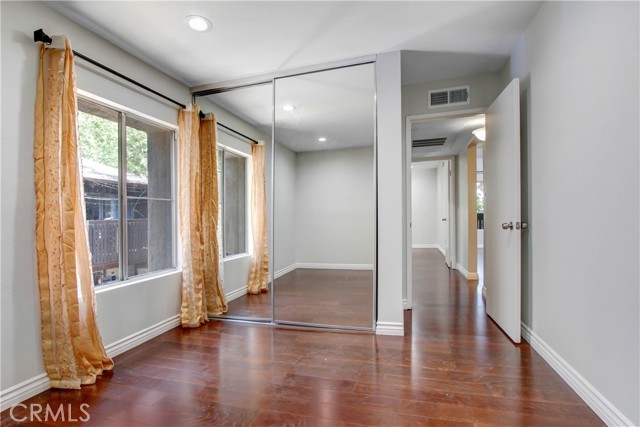 Detail Gallery Image 12 of 15 For 18350 Hatteras St #255,  Tarzana,  CA 91356 - 3 Beds | 2 Baths