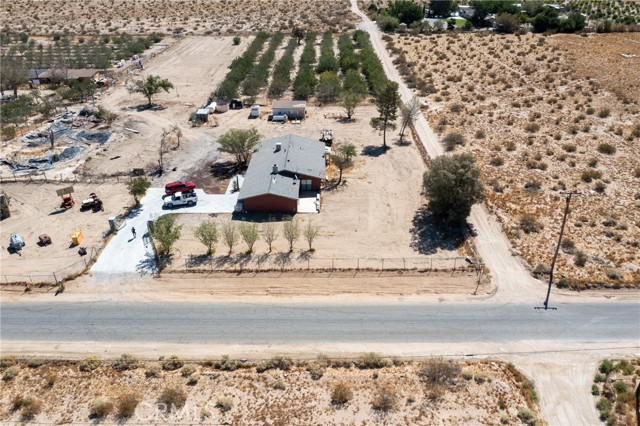 Detail Gallery Image 31 of 45 For 10925 Post Office Rd a/B,  Lucerne Valley,  CA 92356 - 3 Beds | 2/1 Baths