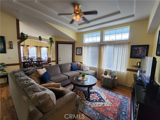 Detail Gallery Image 14 of 58 For 302 Magpie Ln, Fountain Valley,  CA 92708 - 3 Beds | 2 Baths