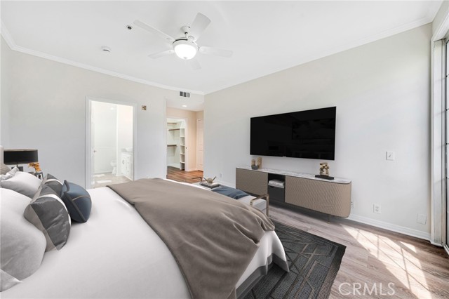 Detail Gallery Image 13 of 23 For 10824 Bloomfield St #108,  Toluca Lake,  CA 91602 - 2 Beds | 2 Baths